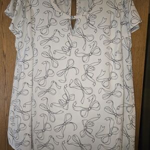Torrid White and Black Bow Print Blouse